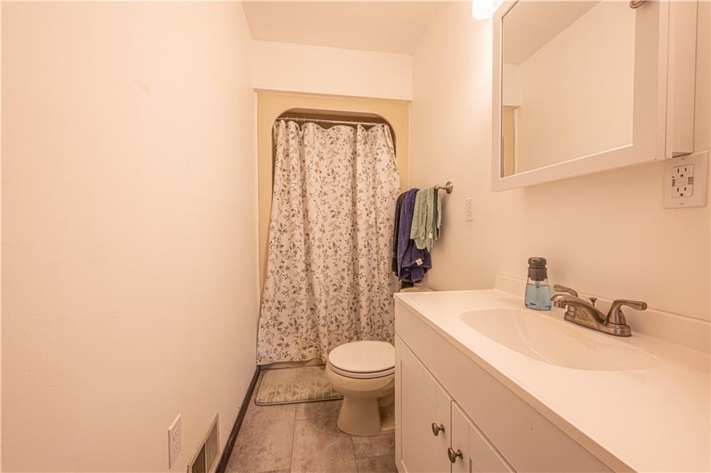 833 Edenborn Road McClellandtown, PA 15458 - Photo 21 of 25