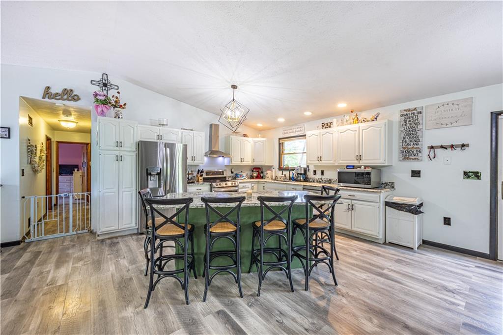 833 Edenborn Road McClellandtown, PA 15458 - Photo 9 of 25