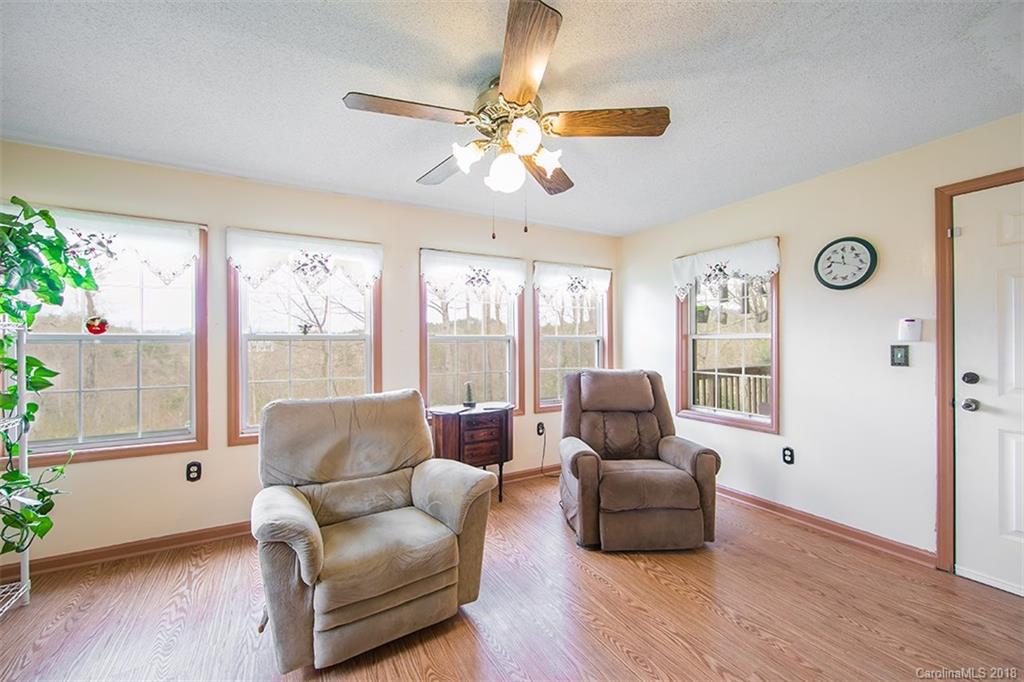 1024 Kilpatrick Road Hendersonville, NC 28739 - Photo 7 of 29 Gallery Image 7