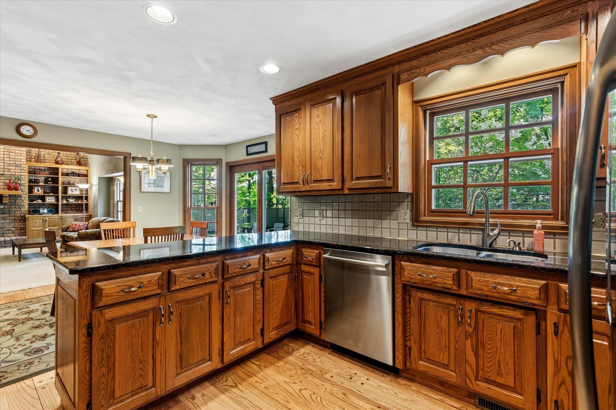 1837 South Lee Street Appleton, WI 54915 - Photo 14 of 37