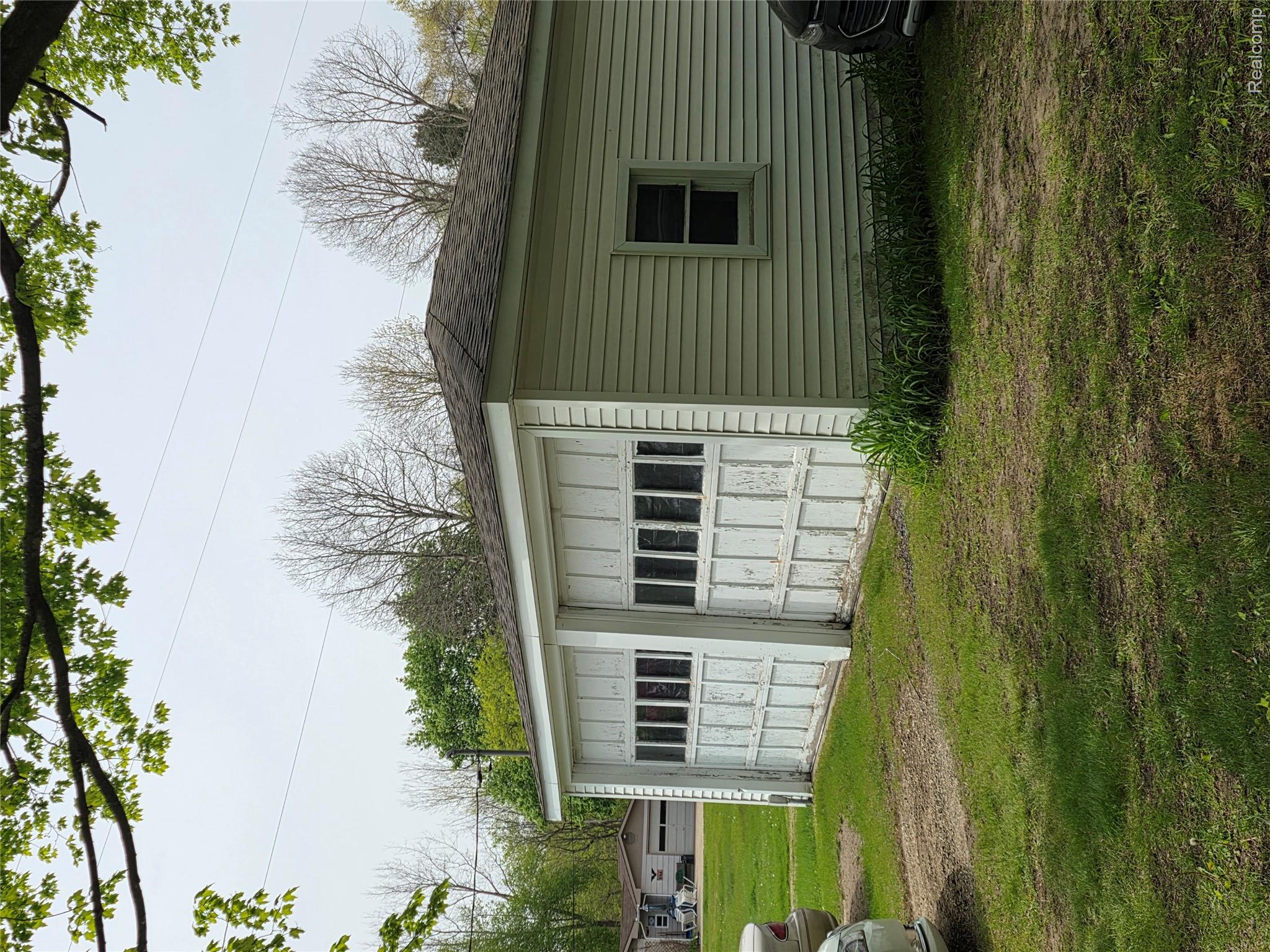 403 East Road Holly, MI 48442 - Photo 13 of 22 View of detached garage