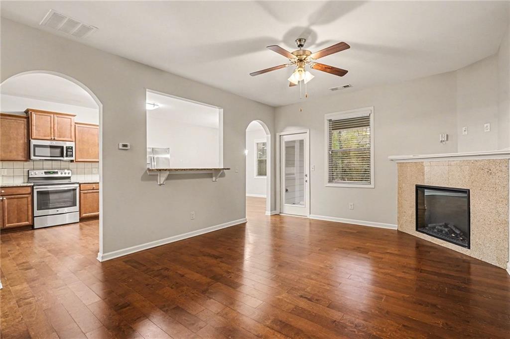 387 Franklin Lane Acworth, GA 30102 - Photo 5 of 36