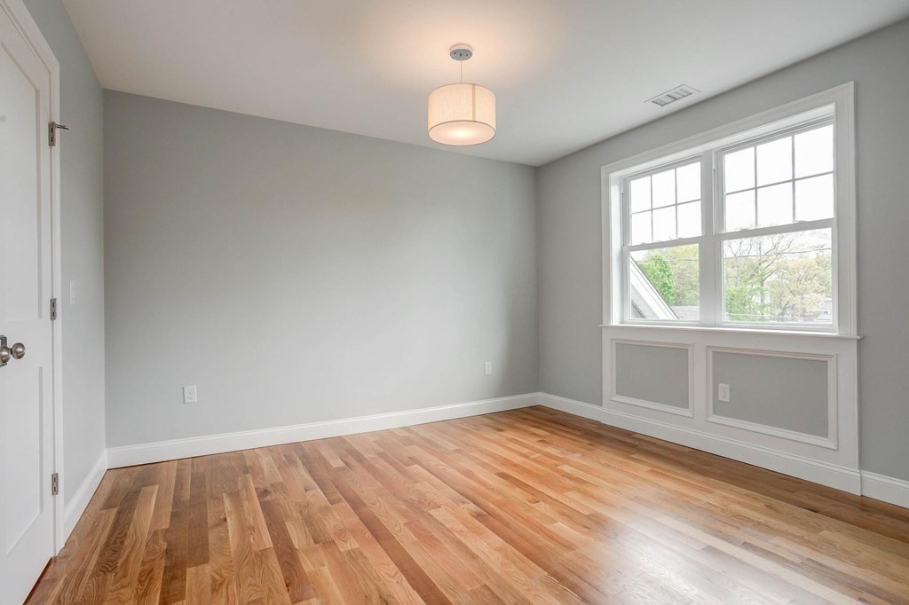 5 John Carver Road Reading, MA 01867 - Photo 28 of 39 Gallery Image 28