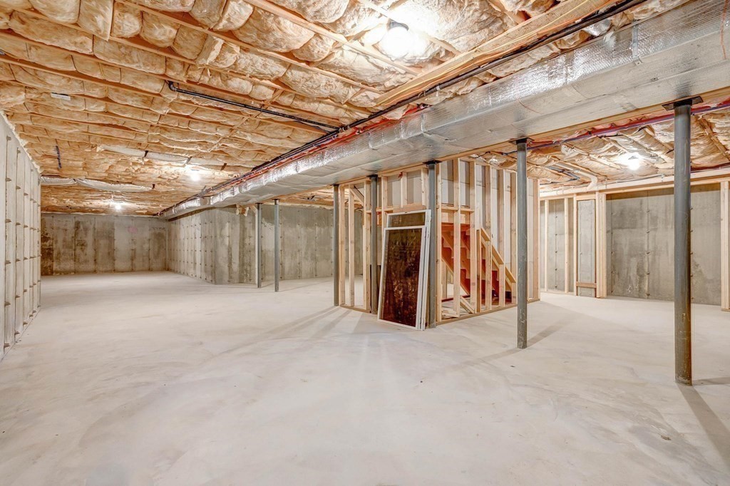 5 John Carver Road Reading, MA 01867 - Photo 31 of 39 Gallery Image 31