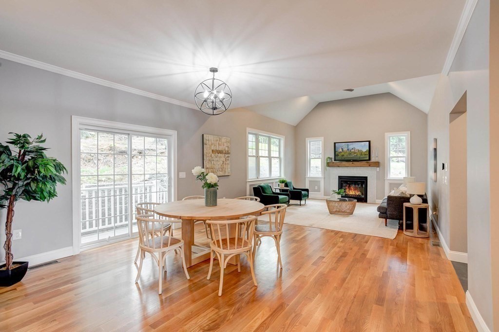 5 John Carver Road Reading, MA 01867 - Photo 8 of 39 Gallery Image 8