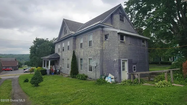 $114,900 | 84 Montgomery Street, Canajoharie, NY 13317