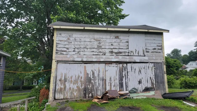 $114,900 | 84 Montgomery Street, Canajoharie, NY 13317