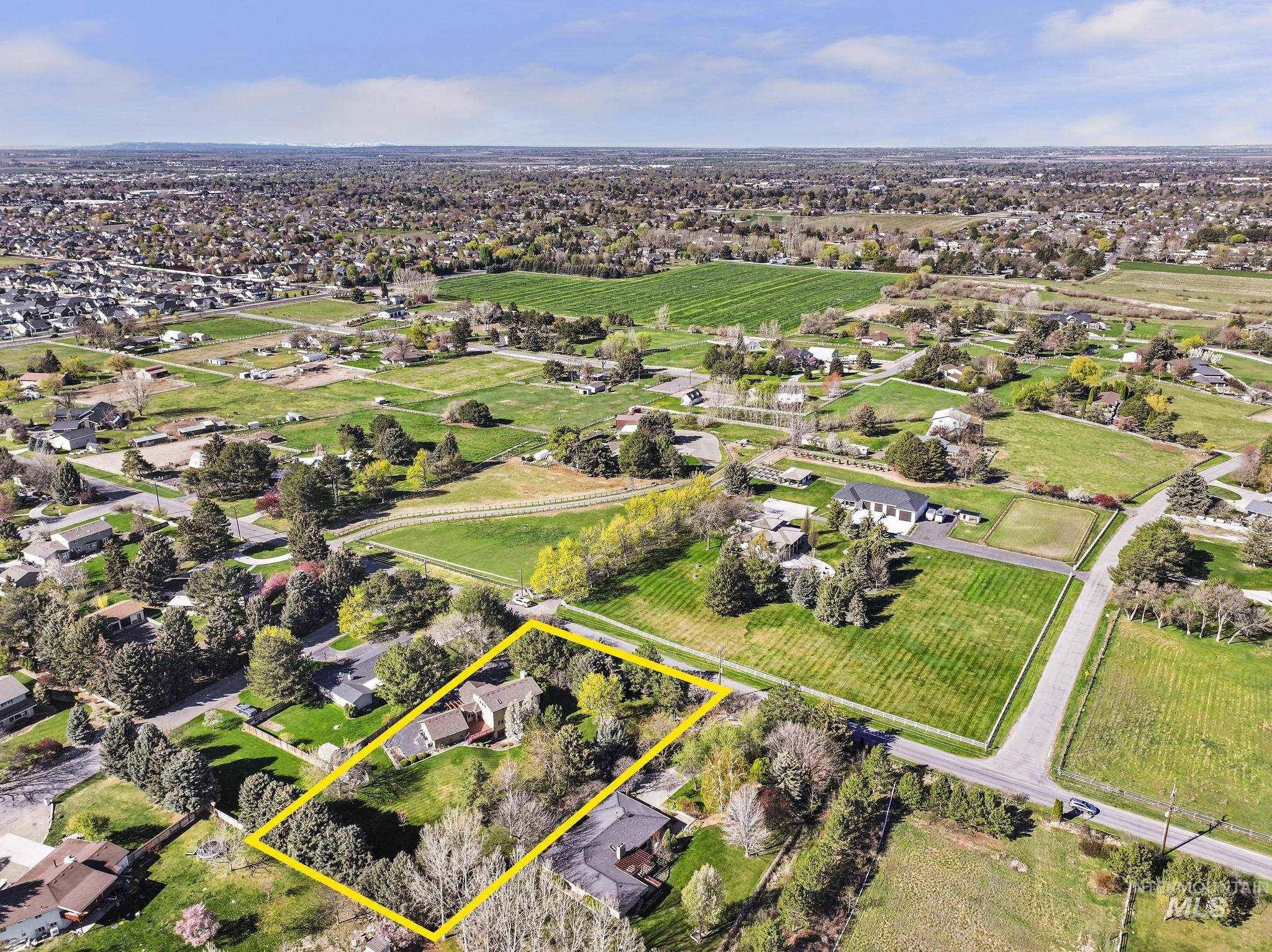 1172 Hankins Road North Twin Falls, ID 83301 - Photo 46 of 49 Overview of rural landscape featuring abundant farmland and property boundaries highlighted