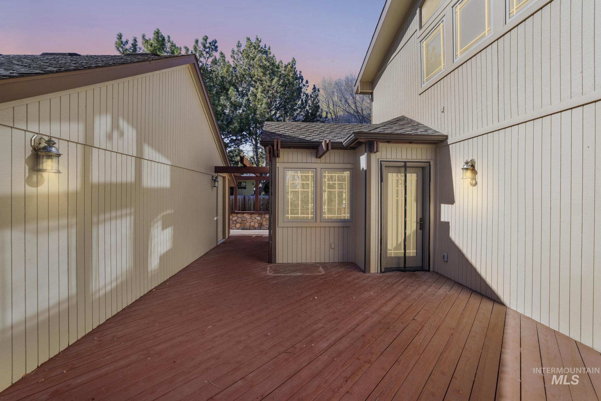 1172 Hankins Road North Twin Falls, ID 83301 - Photo 8 of 49 View of wooden deck