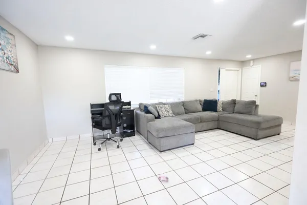 $470,000 | 6597 Salem, North Lauderdale, FL 33068