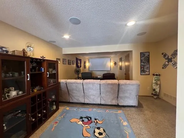 $542,500 | 6066 259th Street, Wyoming, MN 55092