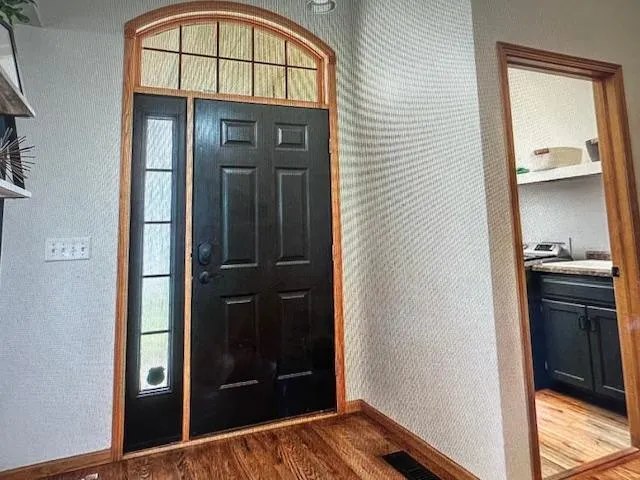 $542,500 | 6066 259th Street, Wyoming, MN 55092