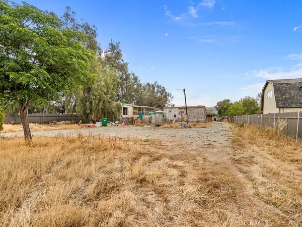 $300,000 | 30811 11th Street, Nuevo, CA 92567