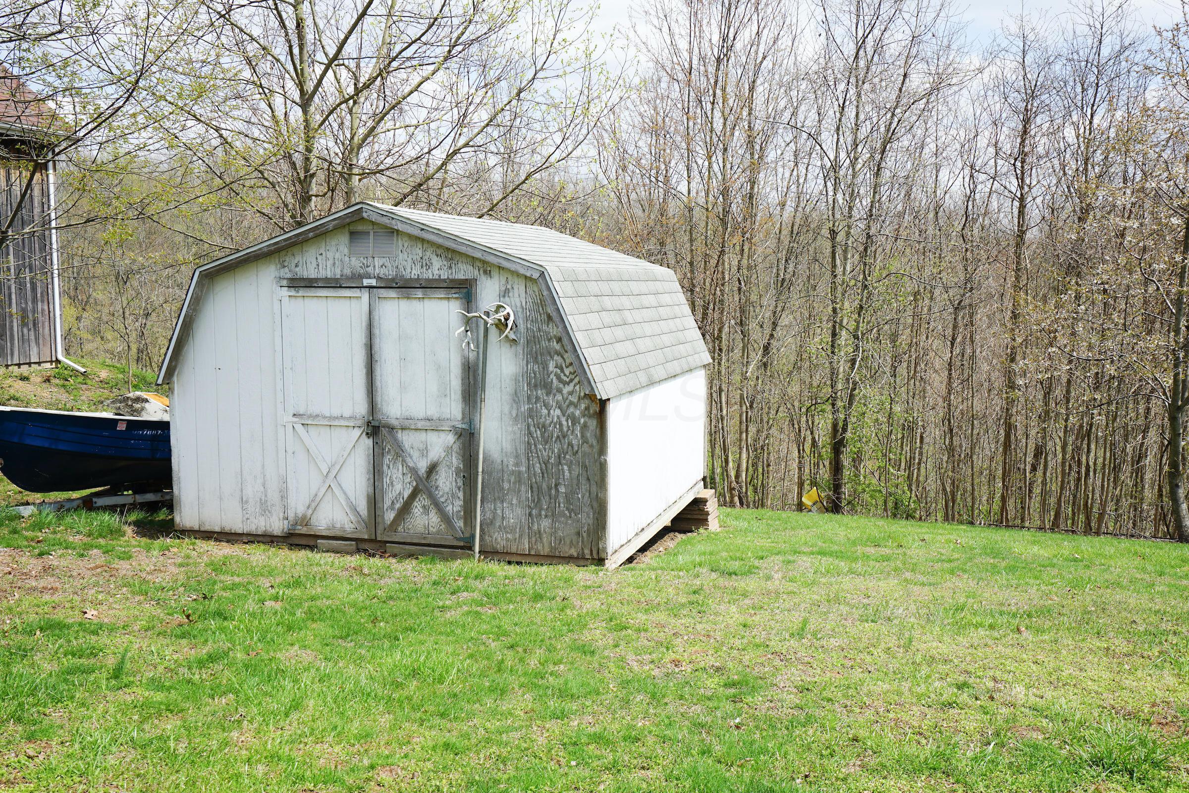 4404 Hunt Road Hopewell, OH 43746 - Photo 3 of 22