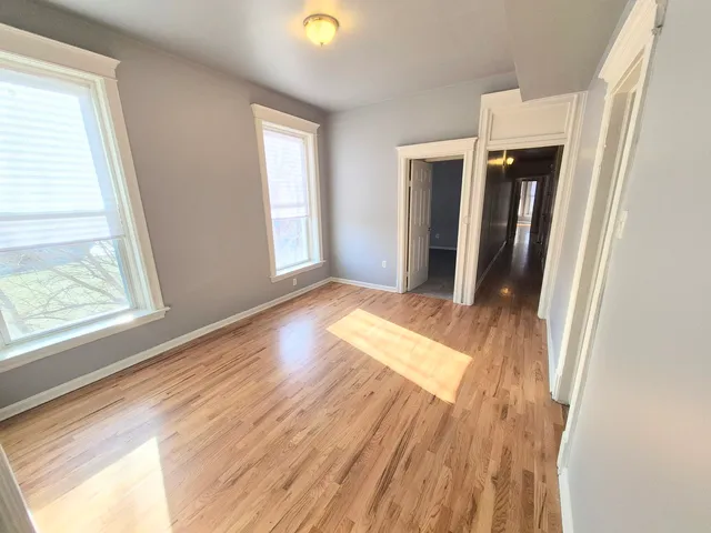 $2,300 | 4243 South Calumet Avenue, Unit 2, Chicago, IL 60653