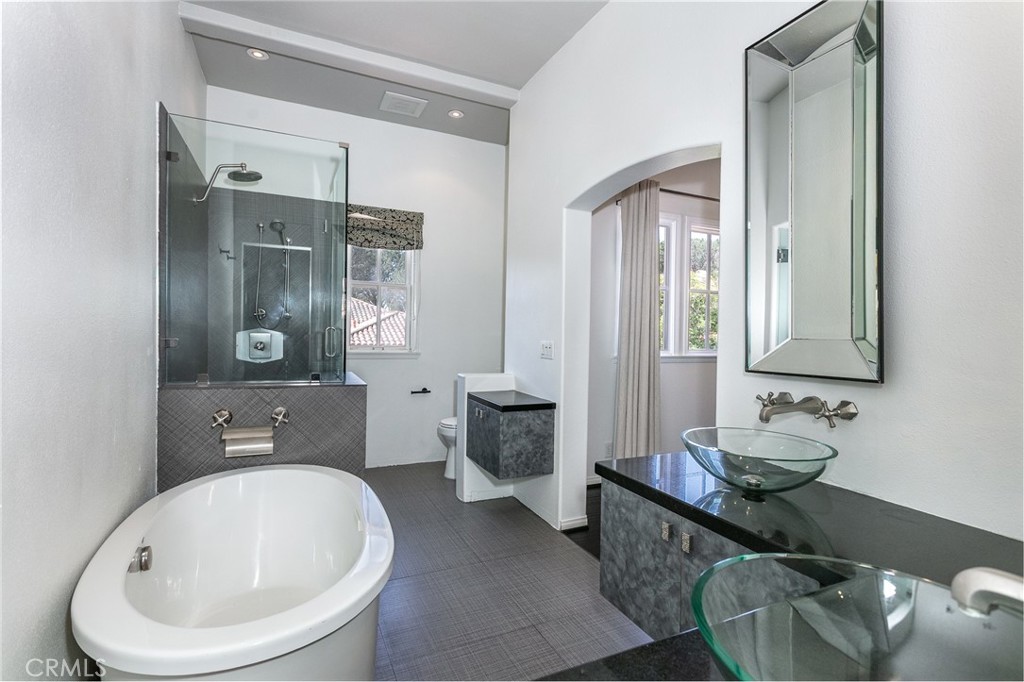 1175 Corte Riviera Camarillo, CA 93010 - Photo 22 of 33 Master Bath