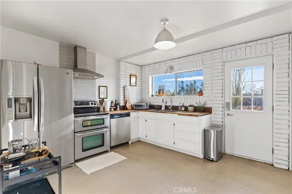 $488,500 | 60611 Birdie Lane, Landers, CA 92285