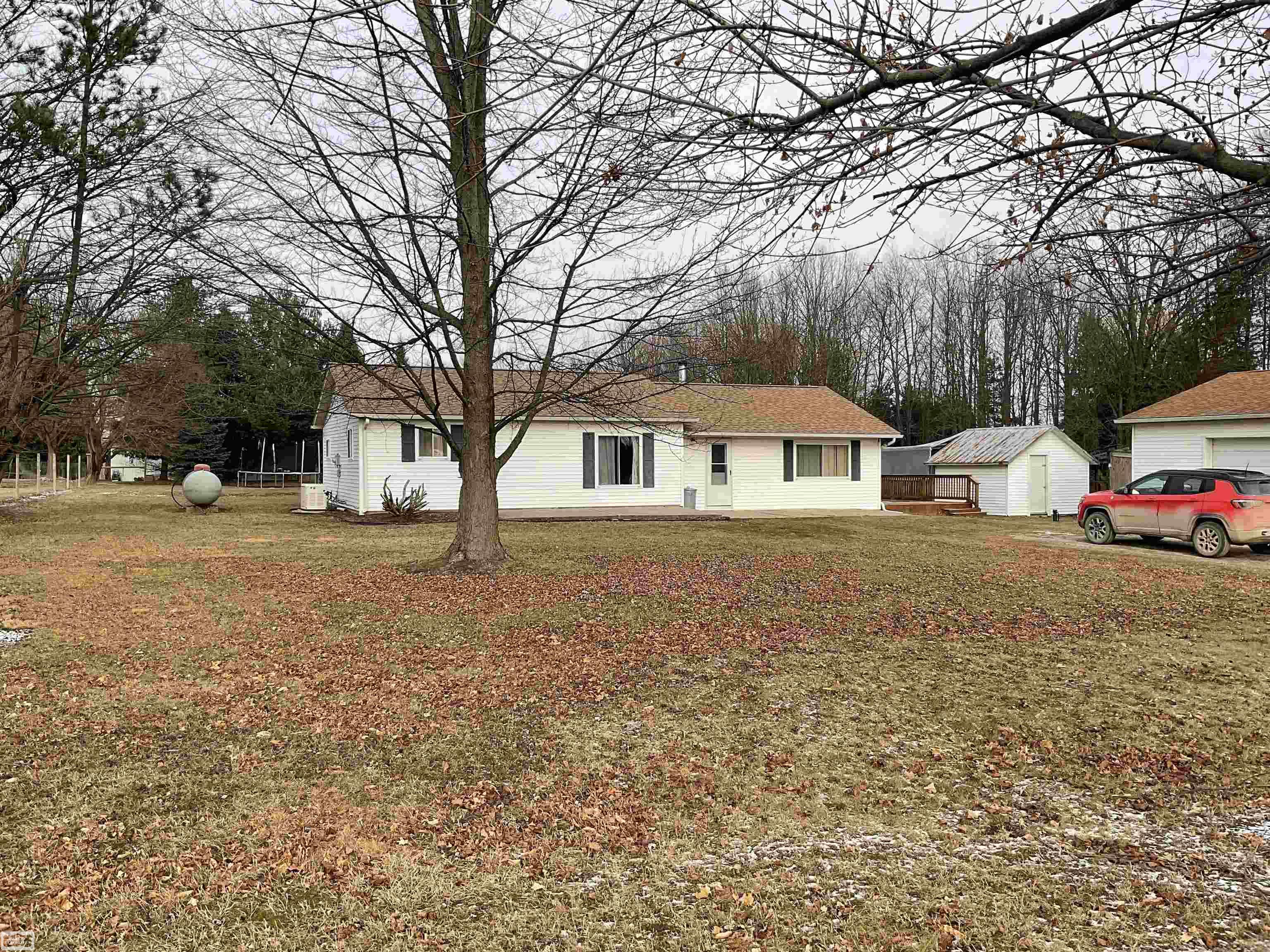 1139 East Wellman Line Road Yale, MI 48097 - Photo 1 of 16 Front Elevation