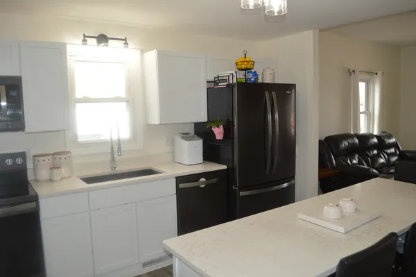 $130,000 | 108 North Milwaukee Street, Mark, IL 61340