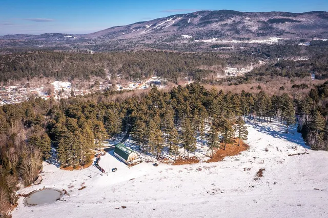 $750,000 | 340 Melendy Hill Road, Londonderry, VT 05155