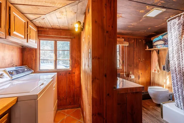 $750,000 | 340 Melendy Hill Road, Londonderry, VT 05155