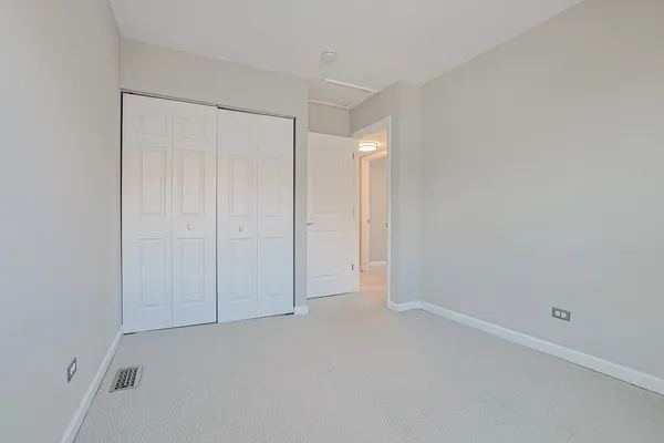 $249,900 | 1332 Kingsbury Drive, Unit 1, Hanover Park, IL 60133