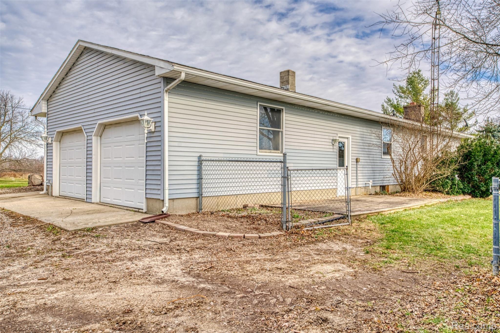10189 West Sargent Road Fowlerville, MI 48836 - Photo 29 of 32 DSC05787_11.jpg