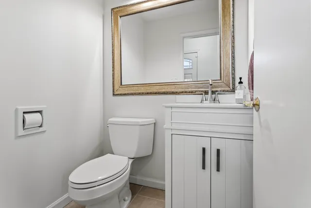 $599,900 | 7209 Grant Street, Darien, IL 60561