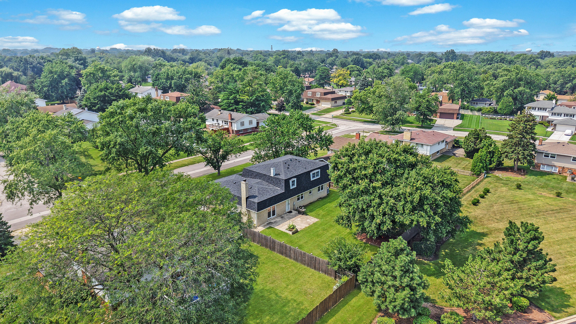 7209 Grant Street Darien, IL 60561 - Photo 6 of 36 an aerial view of multiple house