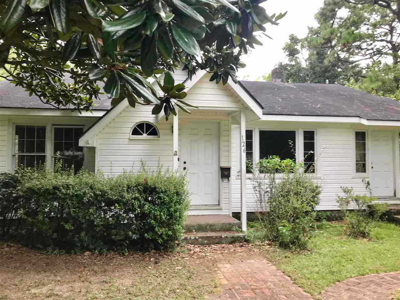 126 Nichols Avenue Fairhope, AL 36532 - Photo 2 of 9