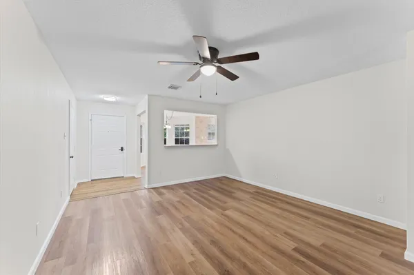 $219,000 | 5917 Red River Drive, Dickinson, TX 77539