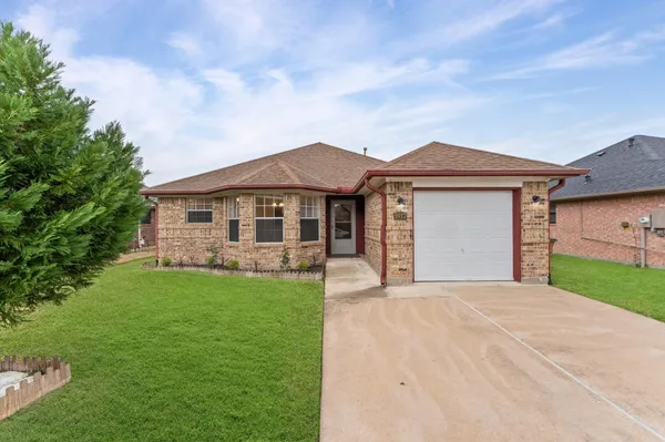 $219,000 | 5917 Red River Drive, Dickinson, TX 77539