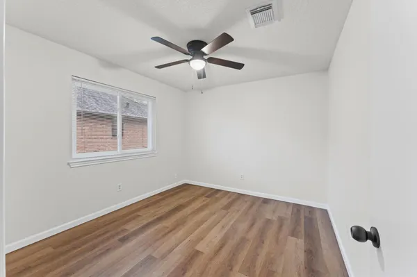 $219,000 | 5917 Red River Drive, Dickinson, TX 77539