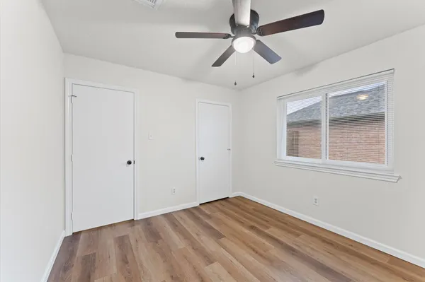 $219,000 | 5917 Red River Drive, Dickinson, TX 77539