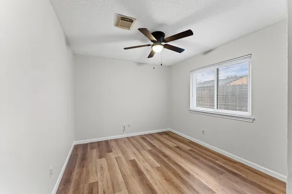$219,000 | 5917 Red River Drive, Dickinson, TX 77539