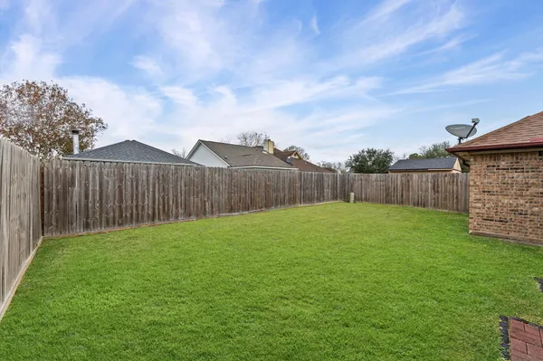 $219,000 | 5917 Red River Drive, Dickinson, TX 77539