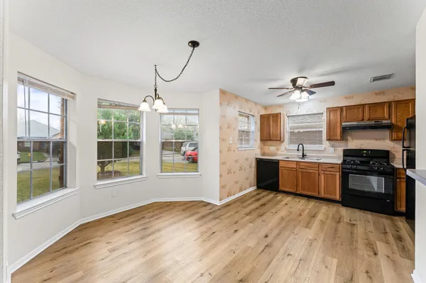 $219,000 | 5917 Red River Drive, Dickinson, TX 77539