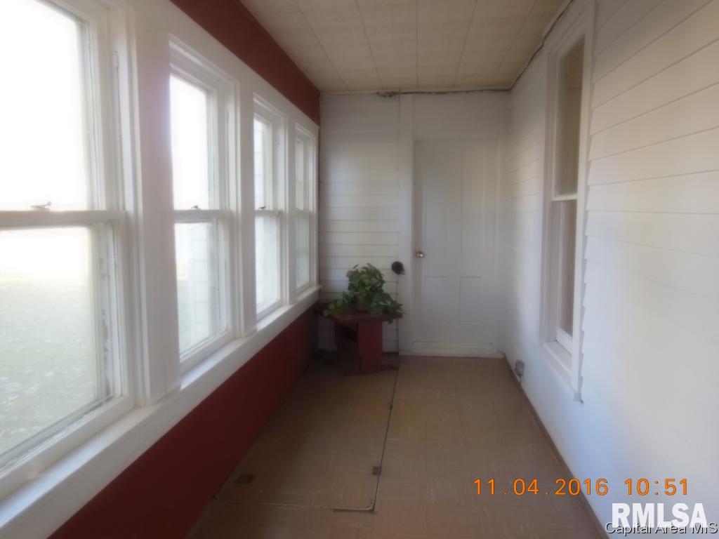 206 West Washington Street Athens, IL 62613 - Photo 11 of 12 Gallery Image 11