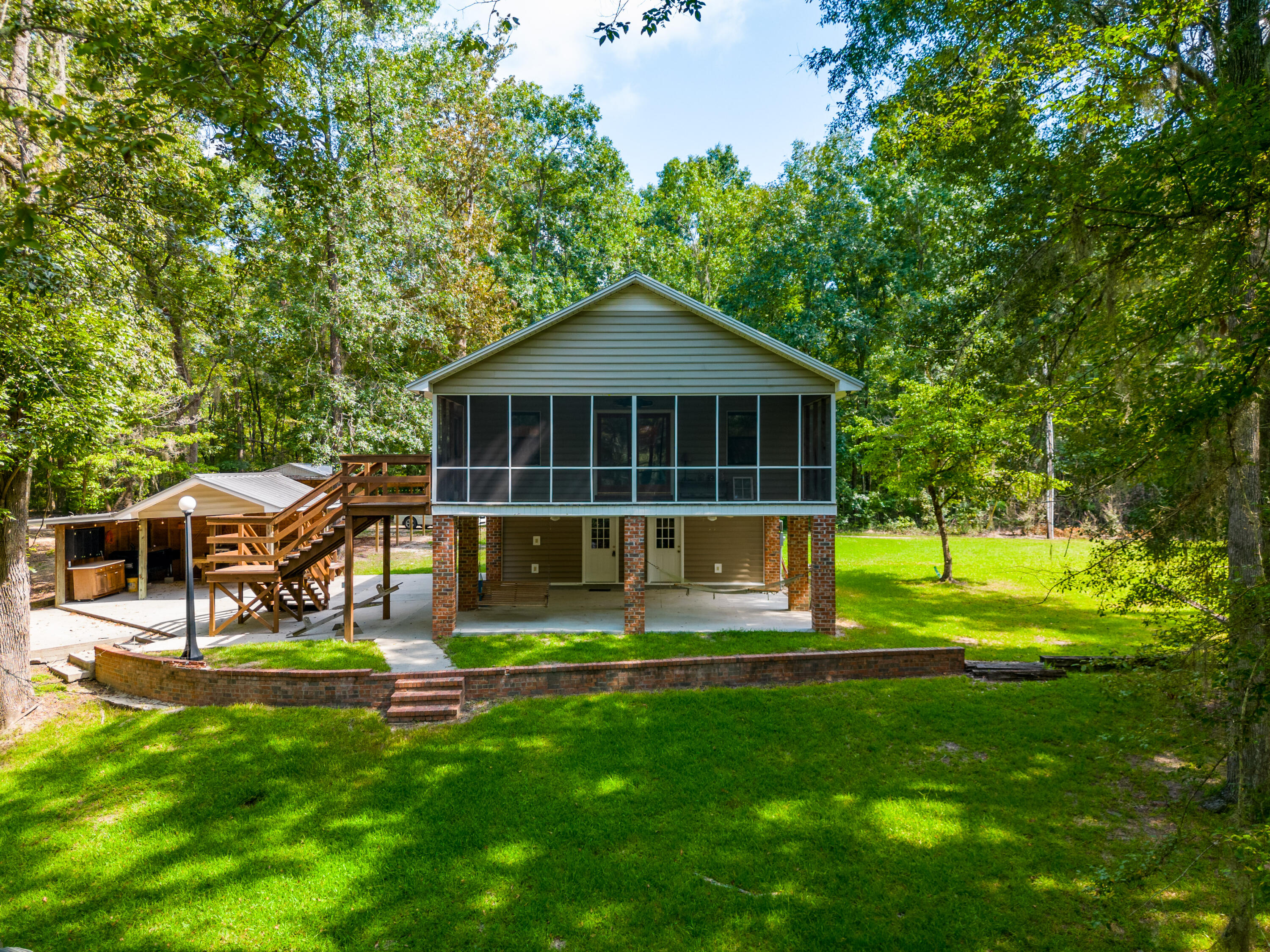 421 McKee Road Kingstree, SC 29556 - Photo 2 of 28 DJI_0194