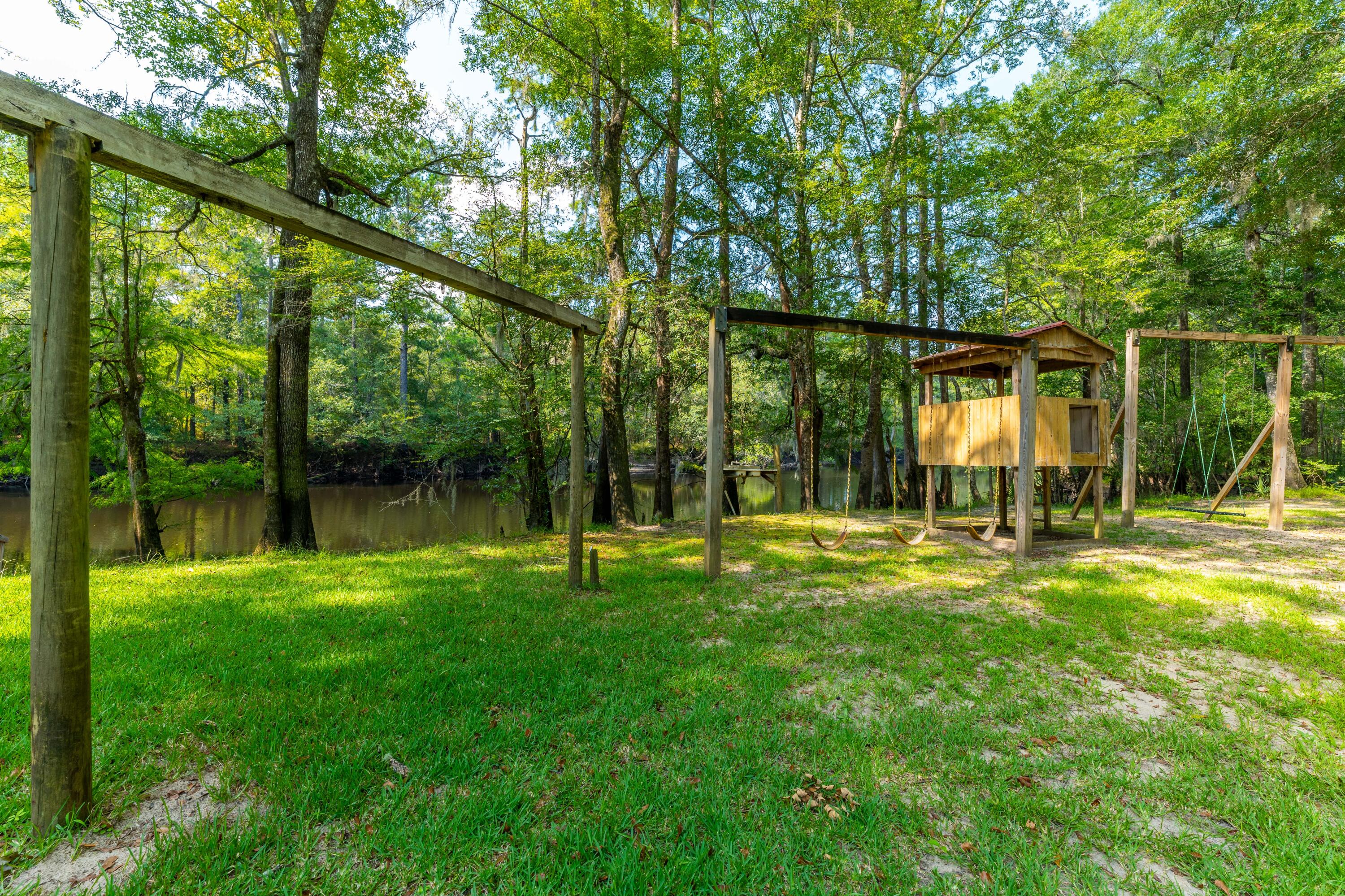 421 McKee Road Kingstree, SC 29556 - Photo 7 of 28 P1019304