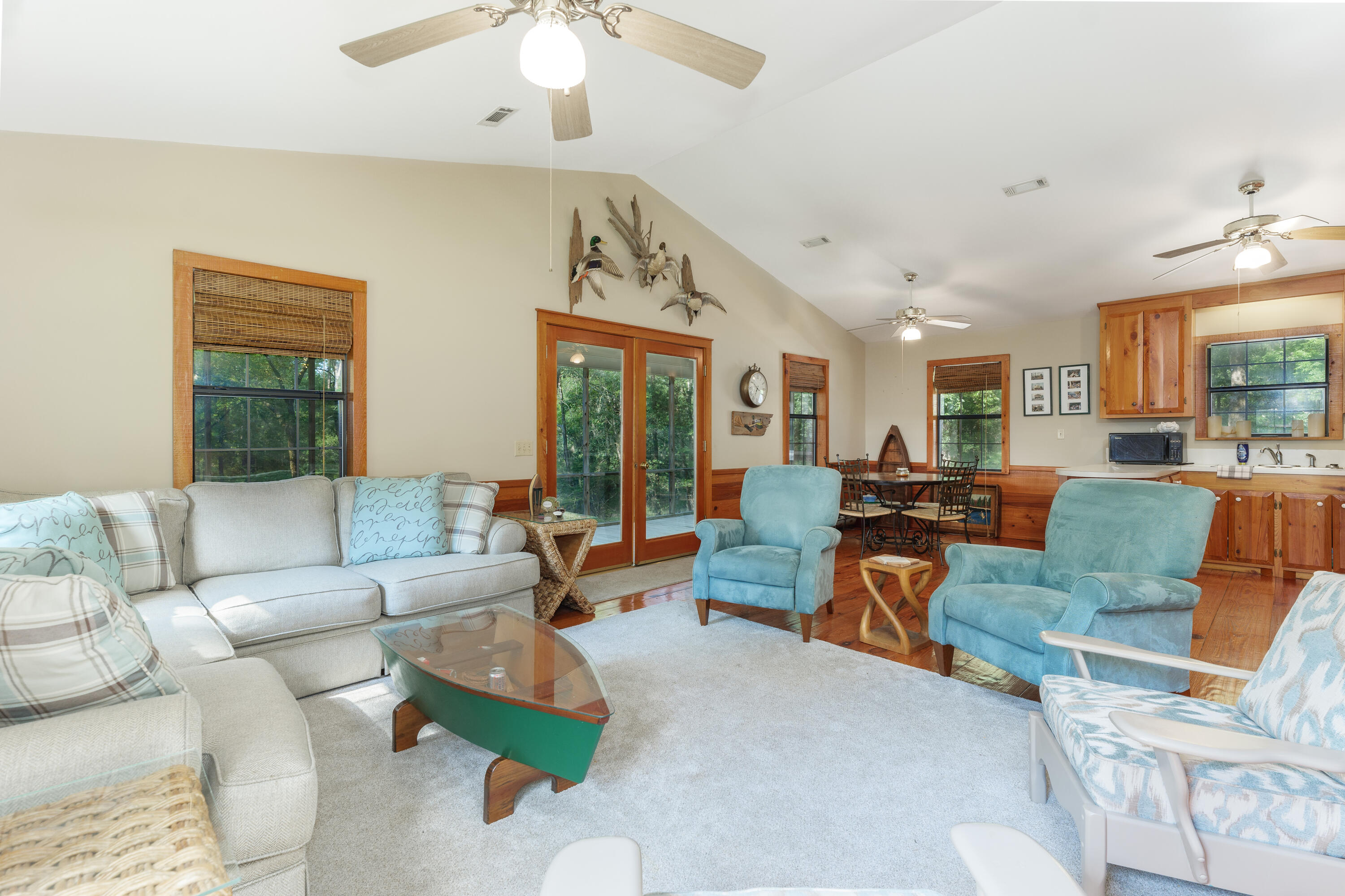 421 McKee Road Kingstree, SC 29556 - Photo 9 of 28 P1019220-Edit