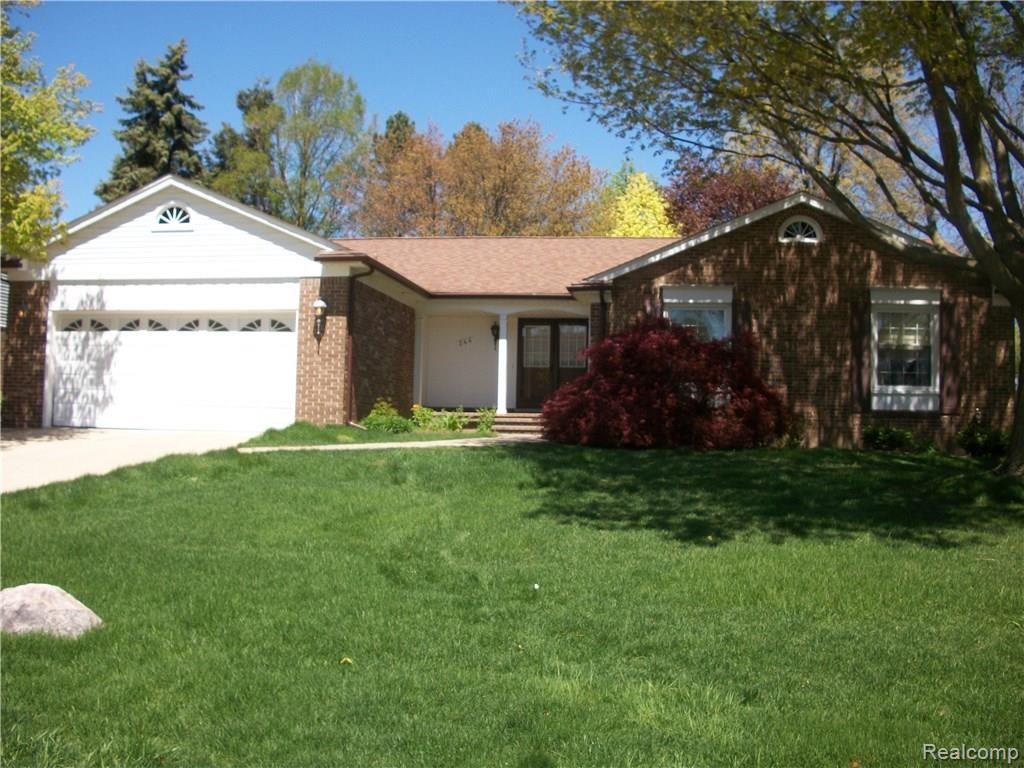 344 Lake Forest Road Rochester Hills, MI 48309 - Photo 1 of 12