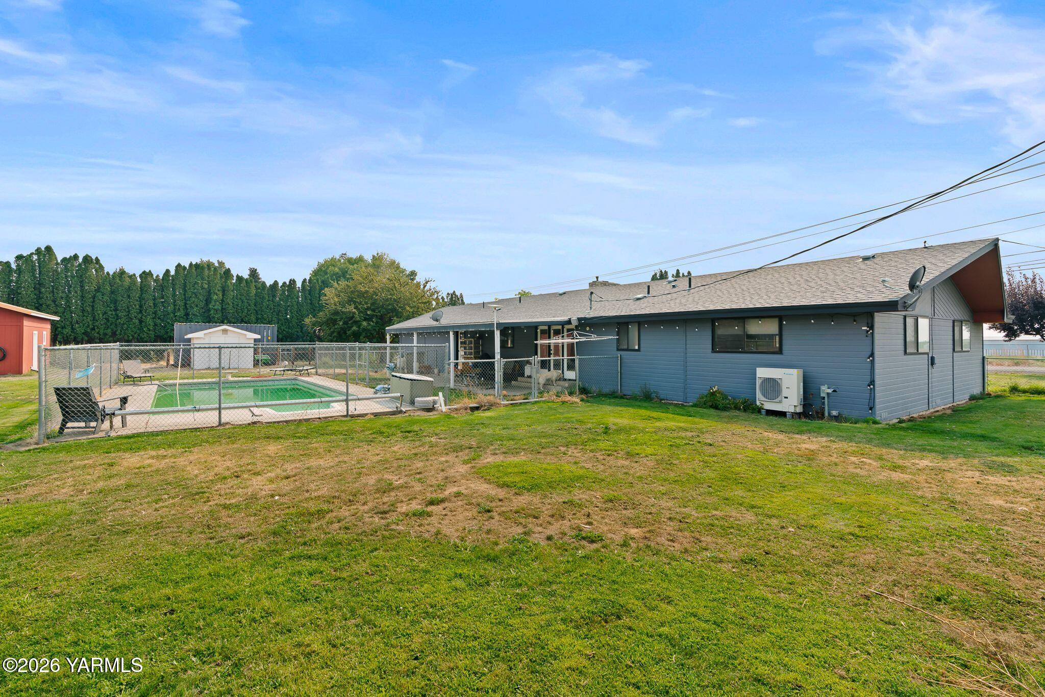 1709 Beaudry Road Yakima, WA 98901 - Photo 21 of 29 Backyard and Pool 2