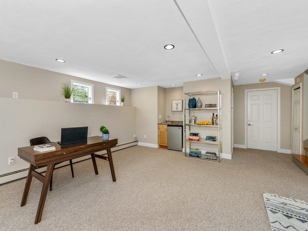 103 Copeland Road Lynn, MA 01904 - Photo 19 of 30 Gallery Image 19
