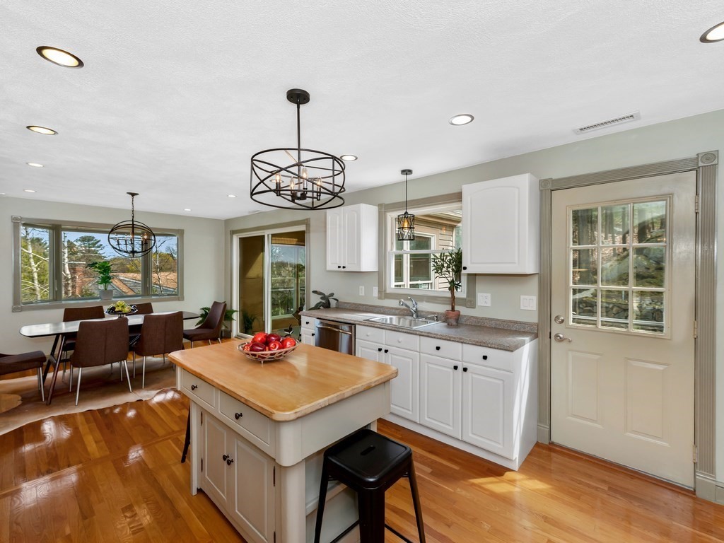 103 Copeland Road Lynn, MA 01904 - Photo 5 of 30 Gallery Image 5