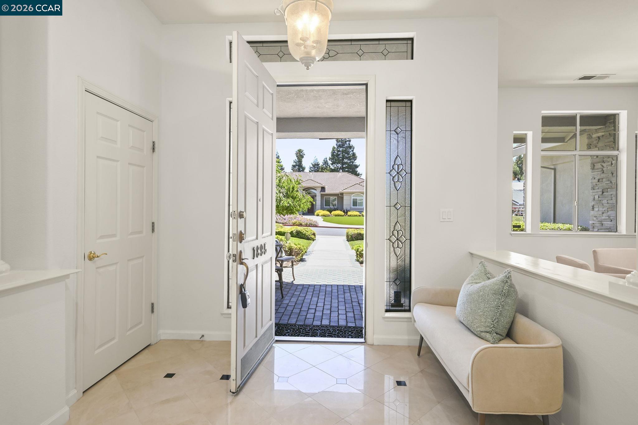1895 Renee Way Concord, CA 94521 - Photo 6 of 45