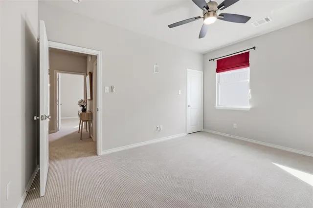 a view of livingroom with furniture