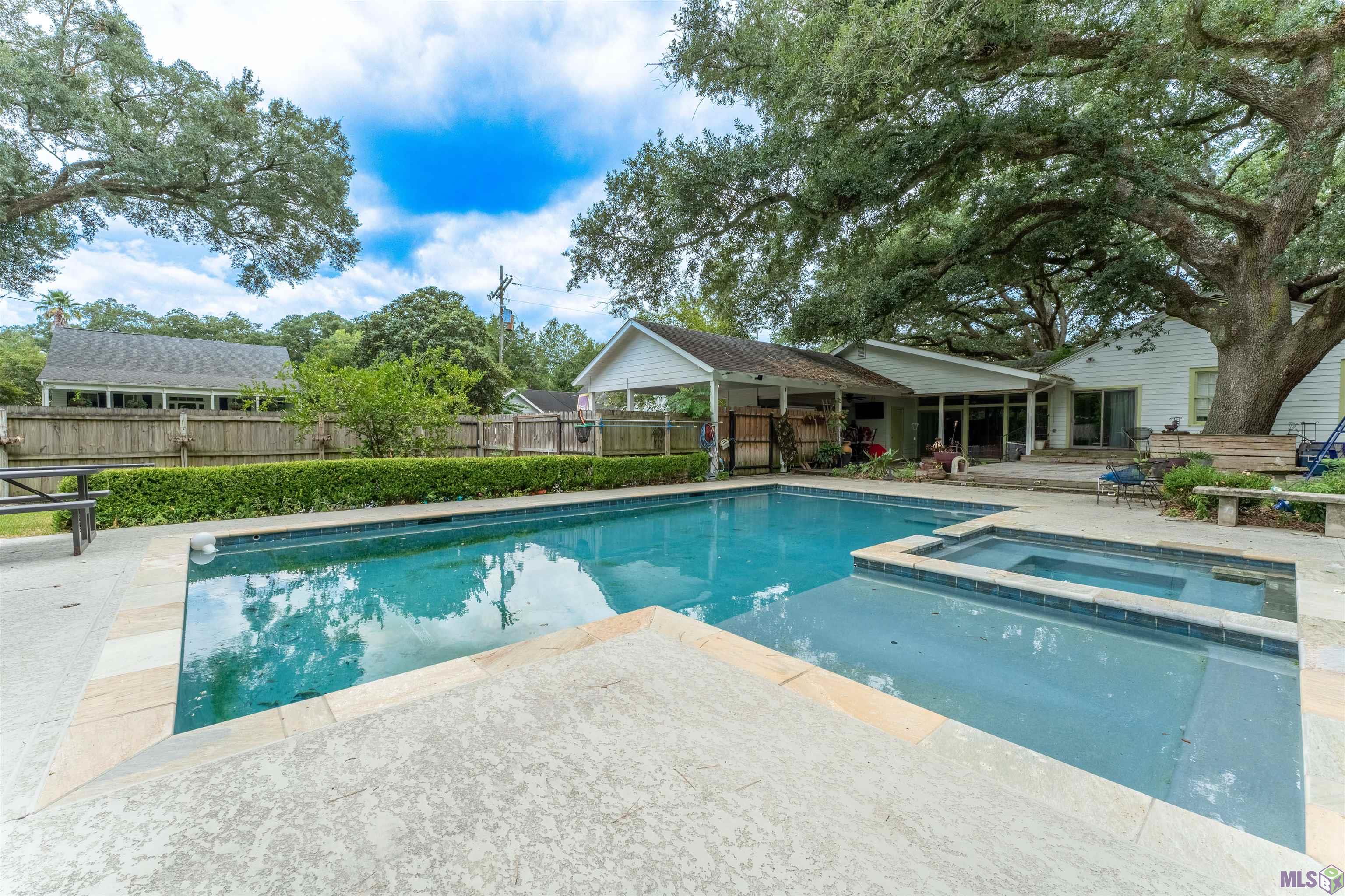 1904 Stanford Avenue Baton Rouge, LA 70808 - Photo 25 of 31 Custom designed pool!
