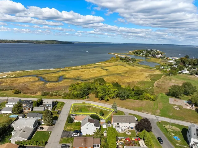 $375,000 | 0 Common Fence Point Boulevard, Portsmouth, RI 02871