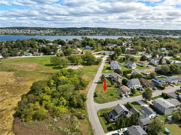 $375,000 | 0 Common Fence Point Boulevard, Portsmouth, RI 02871